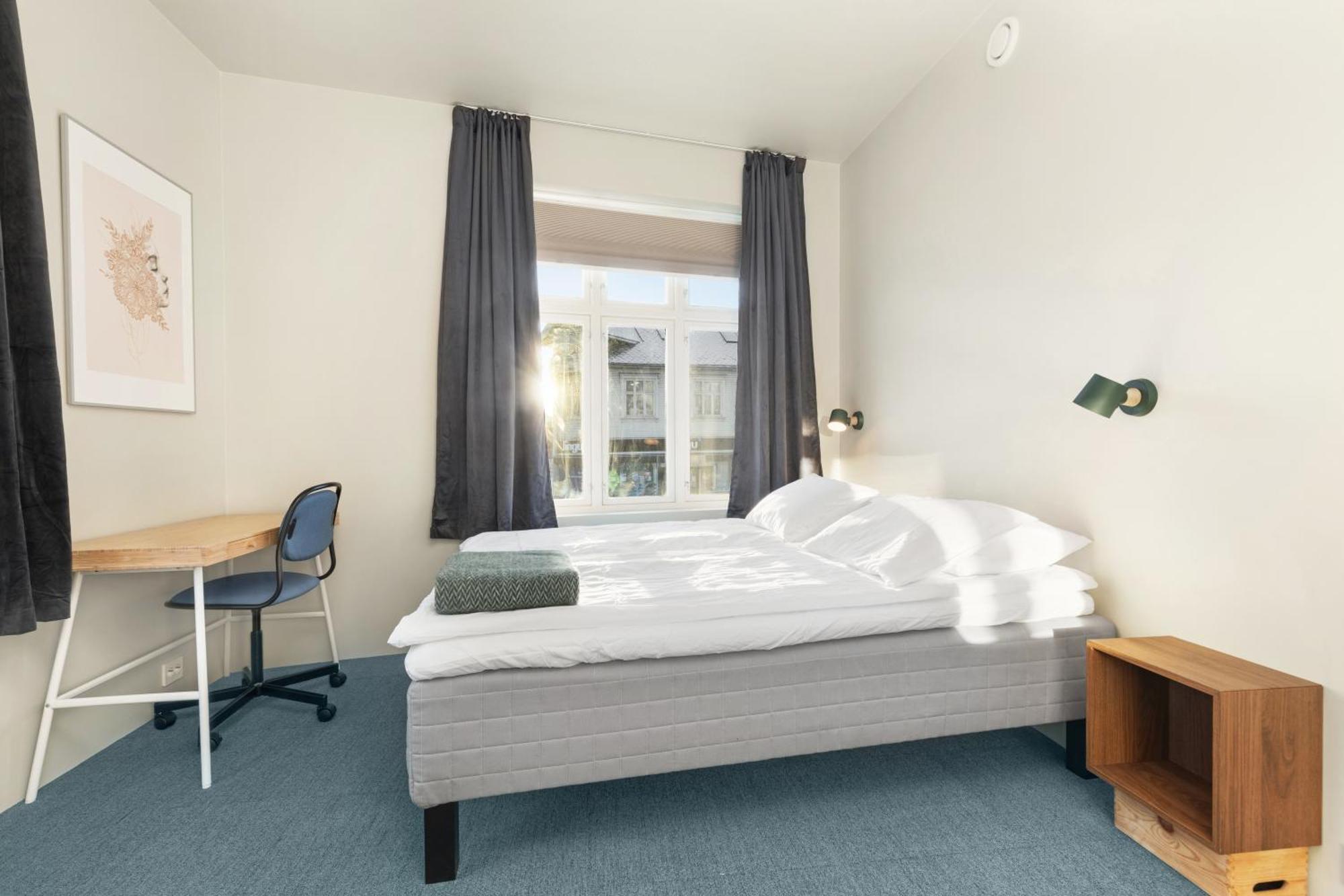 Central Guest House - Bedroom With Private Bathroom Stavanger Phòng bức ảnh